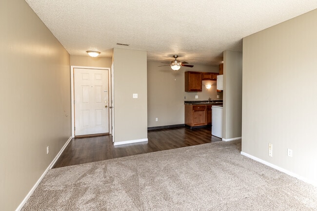 2BR, 1BA - 675 SF - Living Room