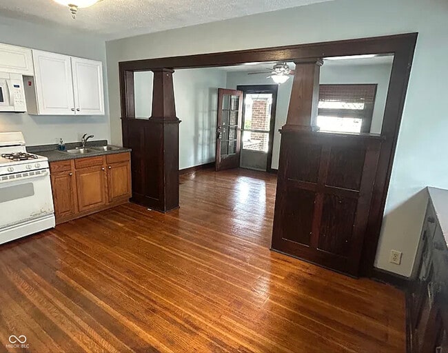 Photo - 322 N Oakland Ave