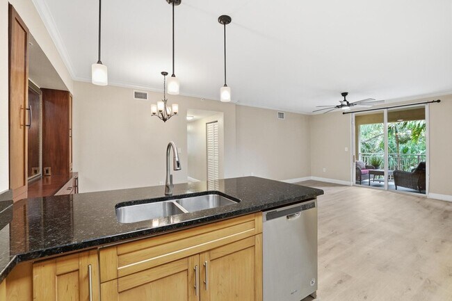 Photo - 6559 Emerald Dunes Dr Unidad 308