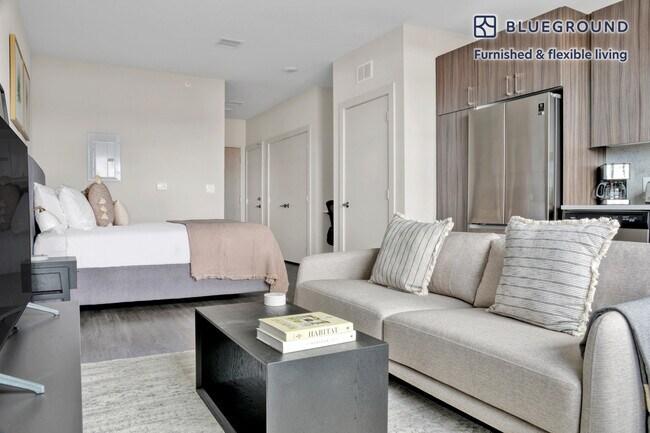 Photo - 25 Jan Karski Way Unit FL6-ID673