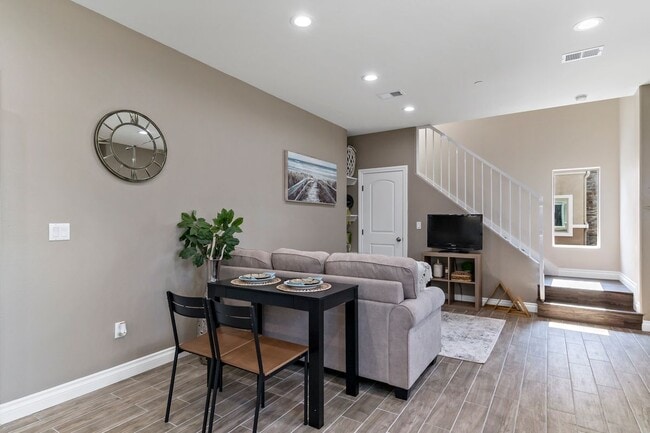 Photo - 14095 Edwards St
