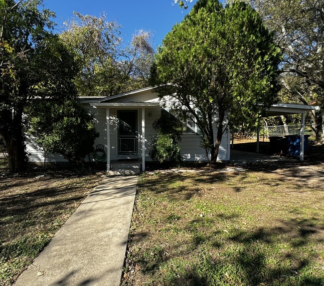 Photo - 2000 Palo Pinto Dr House