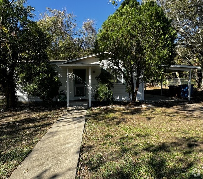 Building Photo - 2000 Palo Pinto Dr Rental