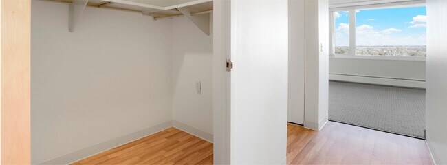 Photo - 1055 Adams Cir