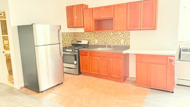 712 Banner Ave Unidad 2F