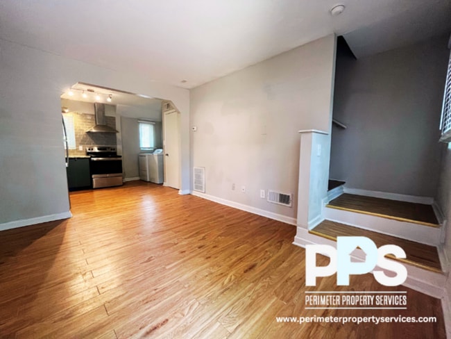 Photo - 195 Randolph St NE