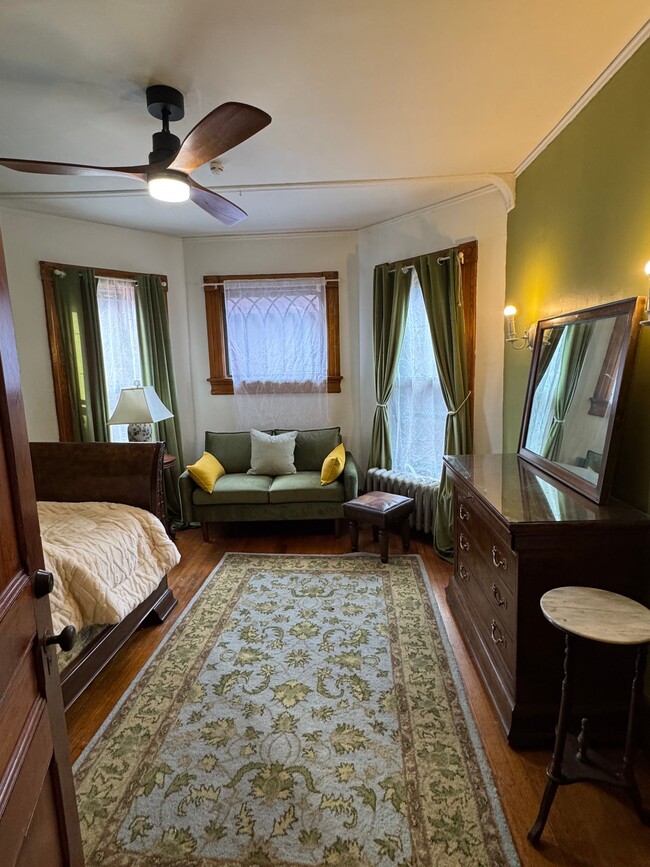 Building Photo - 47 Dartmouth St