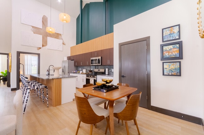 3BR, 2BA - 1,251SF - Dining Area