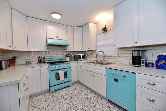 Photo - 4701 Kessler Blvd E Dr