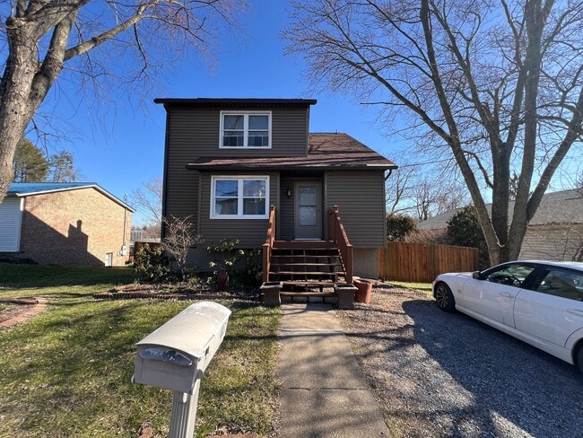 Building Photo - 116 Ridgeley Rd