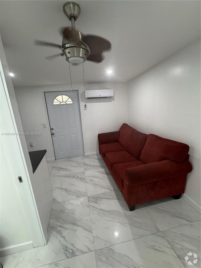 Building Photo - 10300 NW 34th Ave Unit 0 Rental