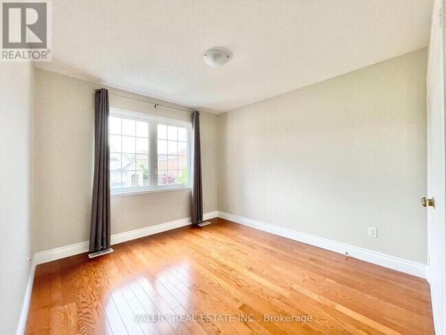 Photo - 687 Blackwood Blvd Unit 1