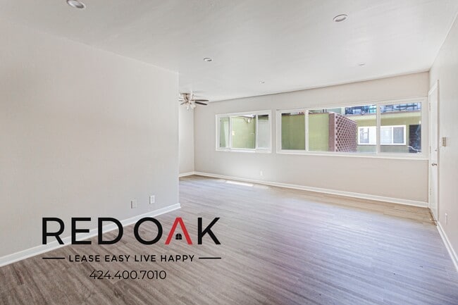 Building Photo - 4024 Nicolet Ave Unit 4 Rental