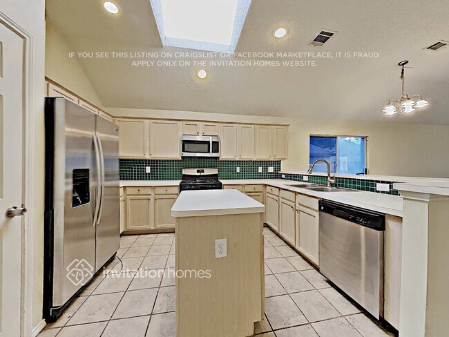 7409 Armstrong Ln