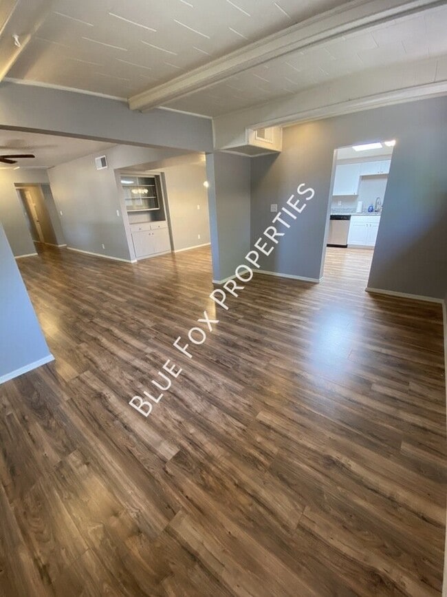 7049 E Calle Canis