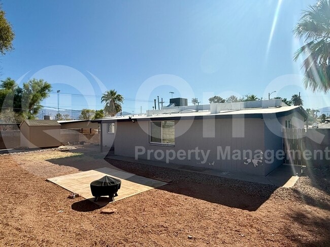Photo - 518 S Mann Ave House
