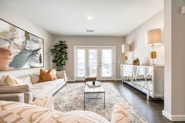 Photo - Landmark Apartments