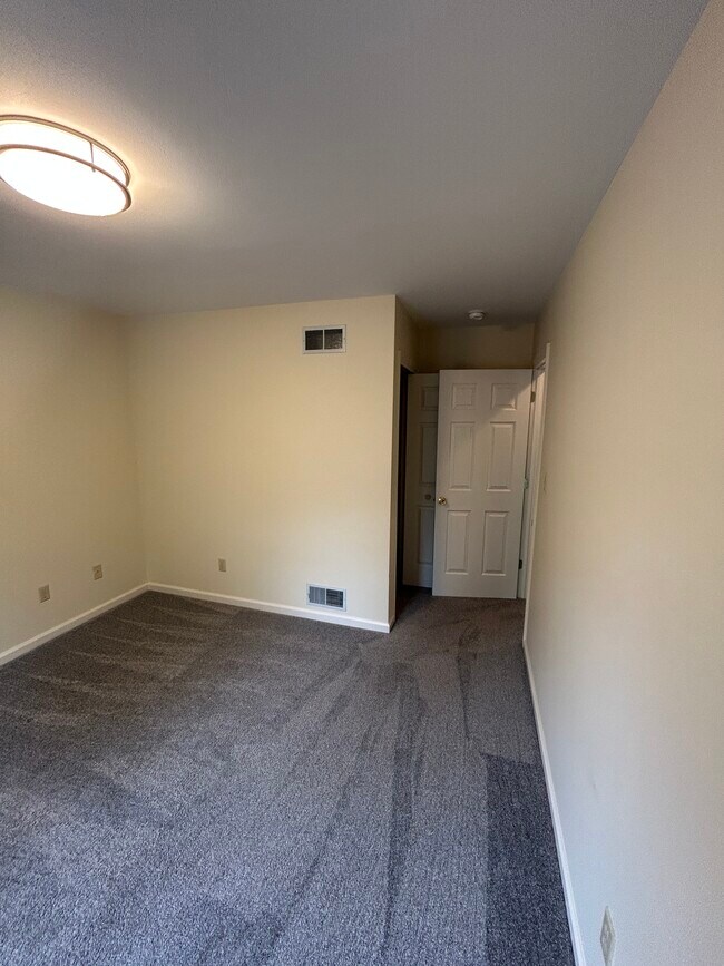 Maple Tree Apartments
