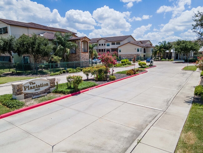 Plantation Apartments
