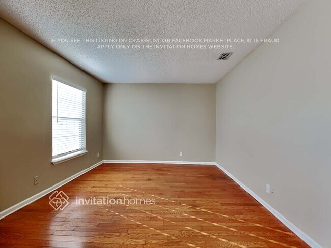 Photo - 1727 Blue Ridge Dr