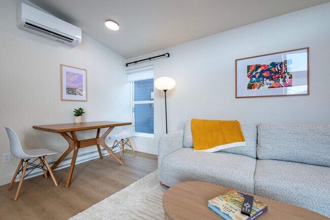 27 4th St E Unit SI ID1399877P