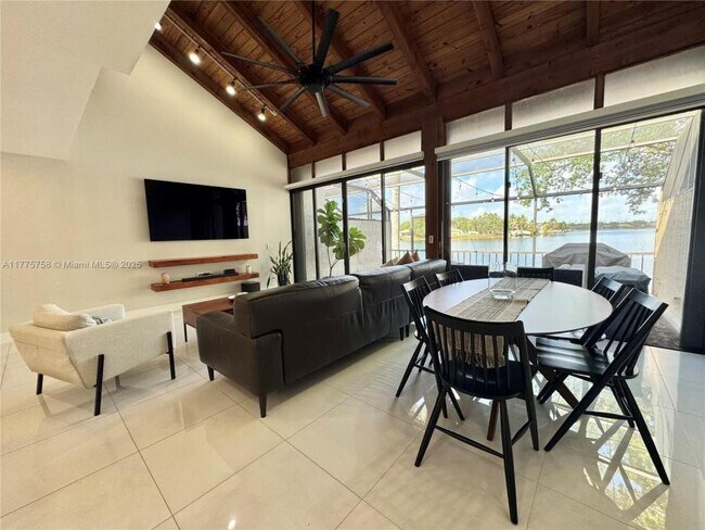 Photo - 3 bedroom in Pembroke Pines FL 33026