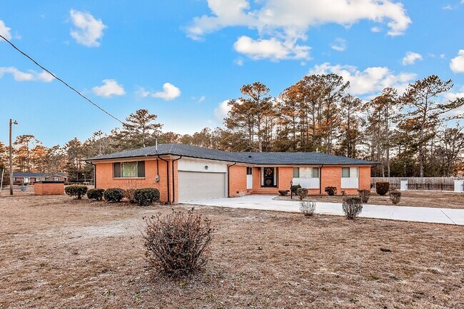 Photo - 3bd/2ba Ranch Style Nest In Fayetteville