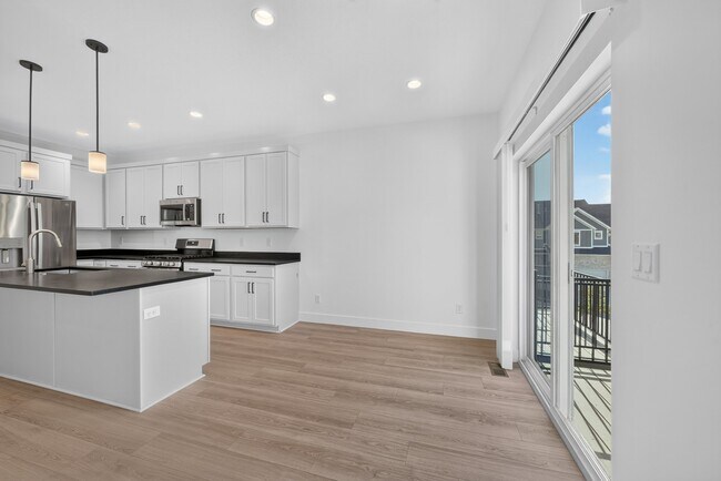 953 W Mountain Holw Wy