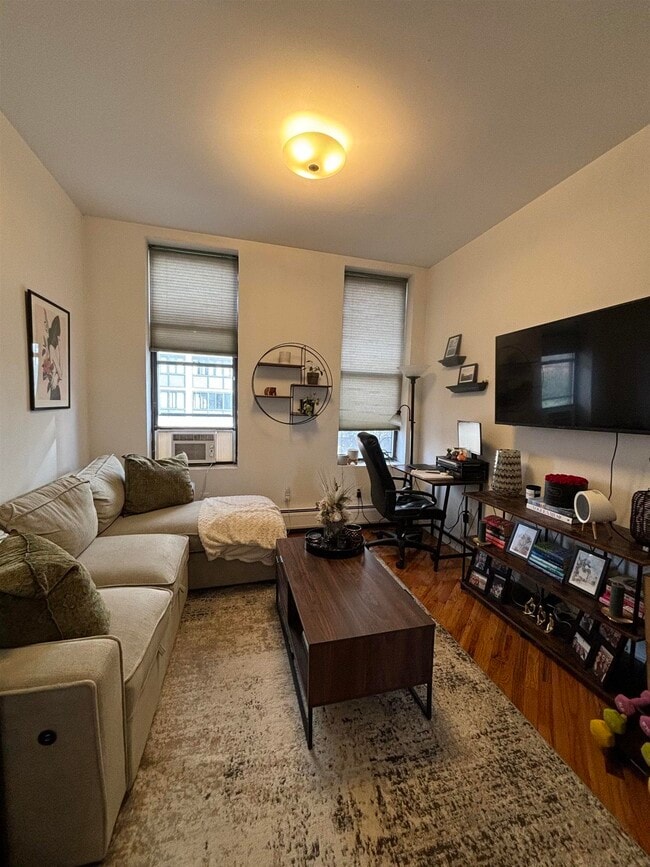 Photo - 409 1st St Unit 2