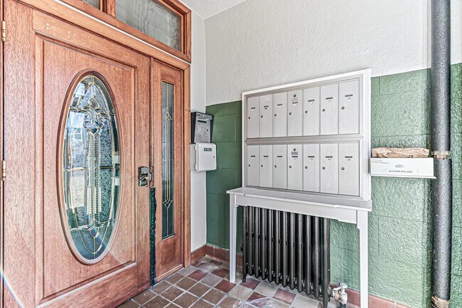 Photo - 1666 Detroit St Unidad SI ID1026255P