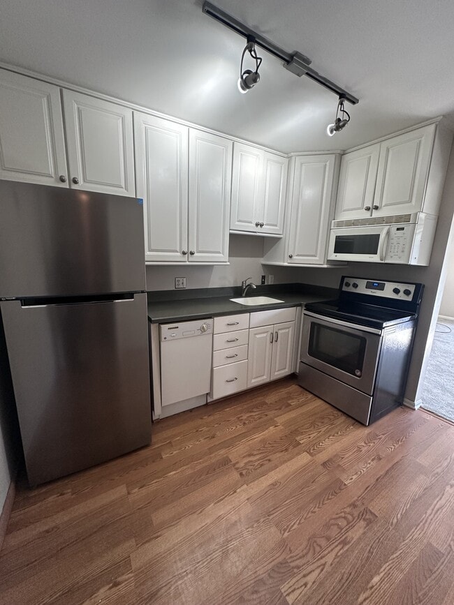 Photo - 1155 Charter Oak Ln