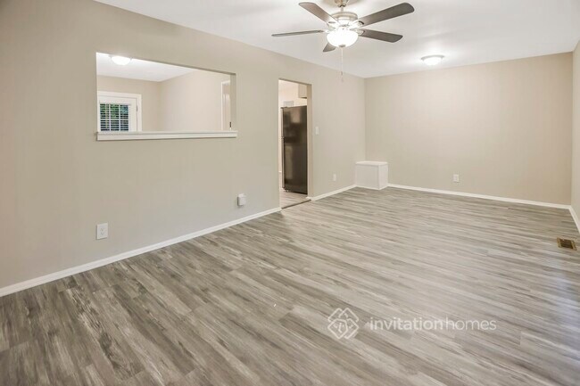 Photo - 3473 Pinehill Dr