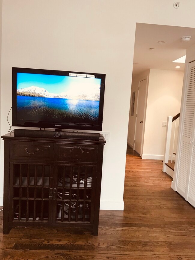 Photo - 240 Fulton St