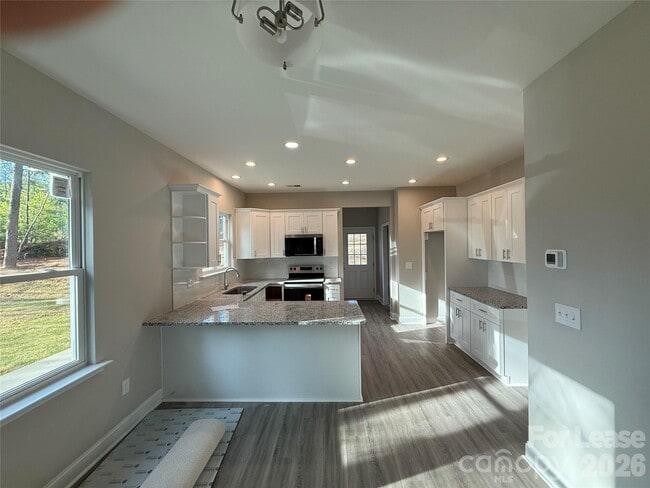 Photo - 5536-5538 Wrenn Dr