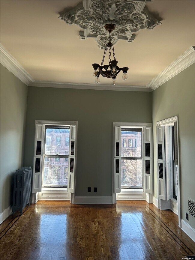 Photo - 111 MacDonough St