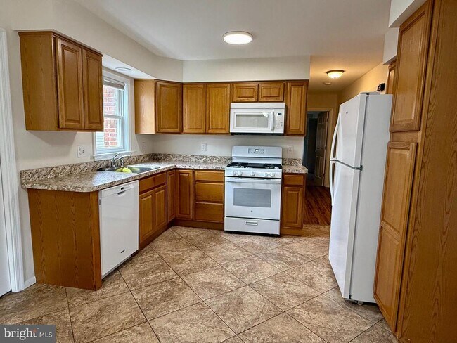 Photo - 1132 Howard Ave