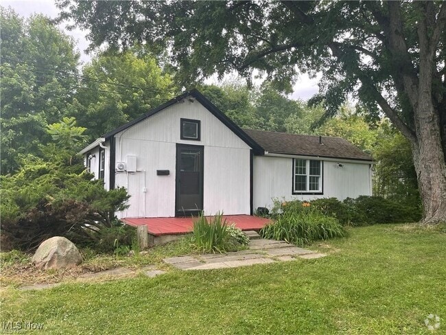 Building Photo - 12676 Main Market Rd Rental