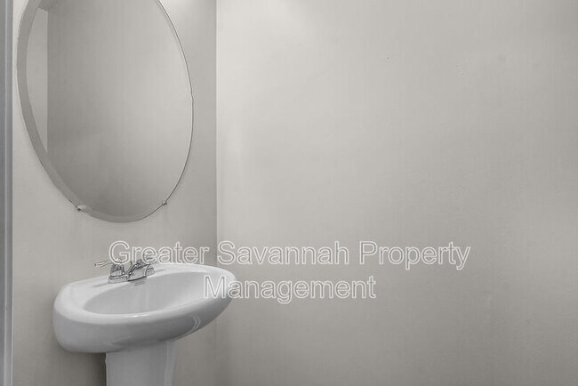 Photo - 137 Benelli Dr