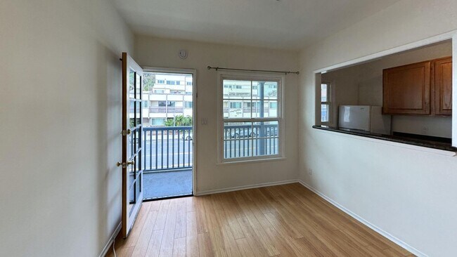 Photo - 130 W Channel Rd Unit 10