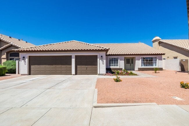 Photo - Beautiful updated 4 bedroom plus, 2 bath home in Chandler