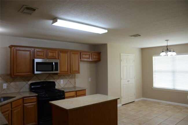 Photo - 2507 Pembroke Springs