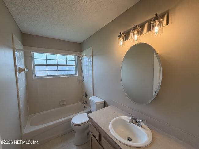 Photo - 1231 American Eagle Ln