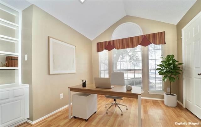 Photo - 1909 Johnson Dr