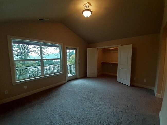 Photo - 1523 Lincoln St