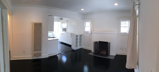 Building Photo - 3327 Caroline Ave Rental