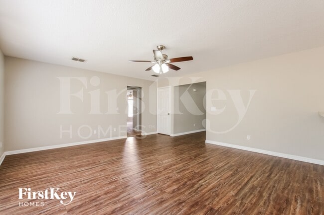 Photo - 642 Skyridge Rd