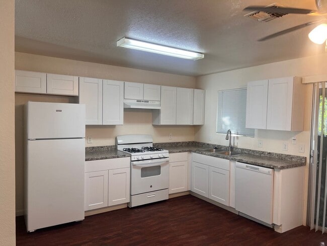 Photo - 1616 Willis St Unit 2