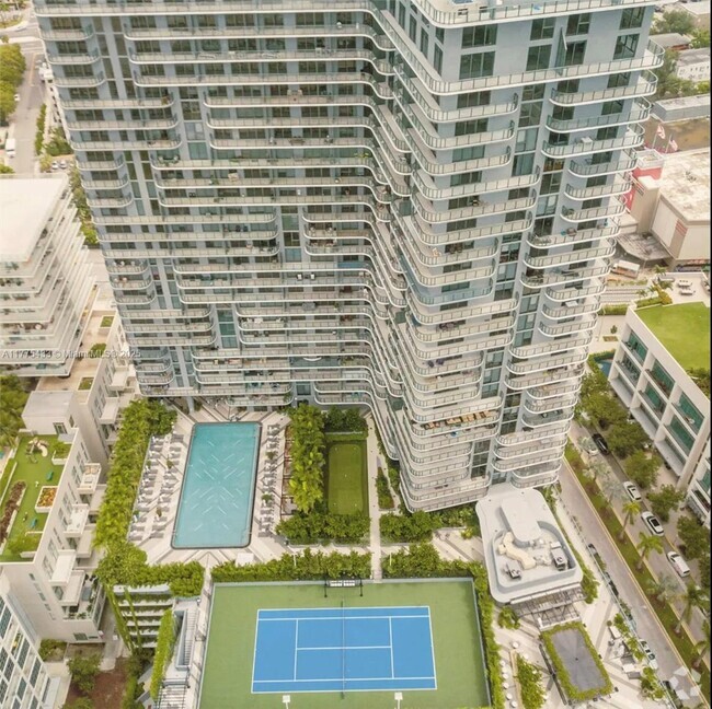 Building Photo - 121 NE 34th St Unit 2511 Rental