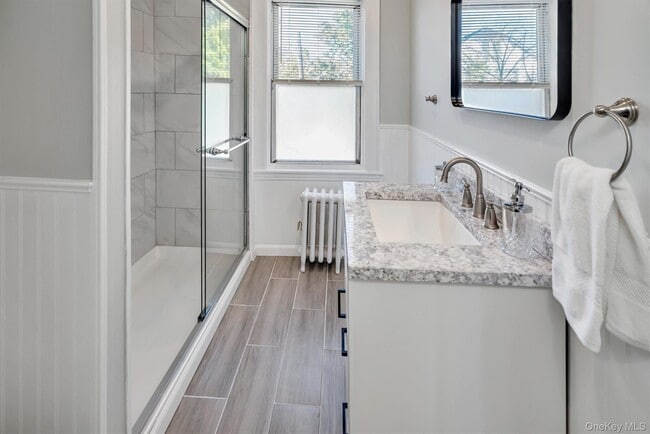 Photo - 641 Willis Ave Unit 2 Front