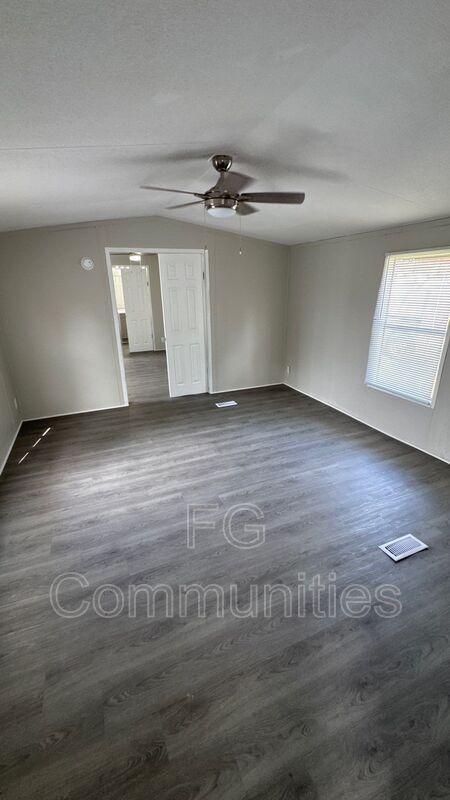 Photo - 145 David Dr